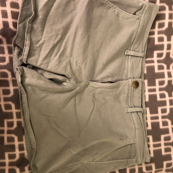 American Eagle Outfitters Pants - American Eagle shorts
